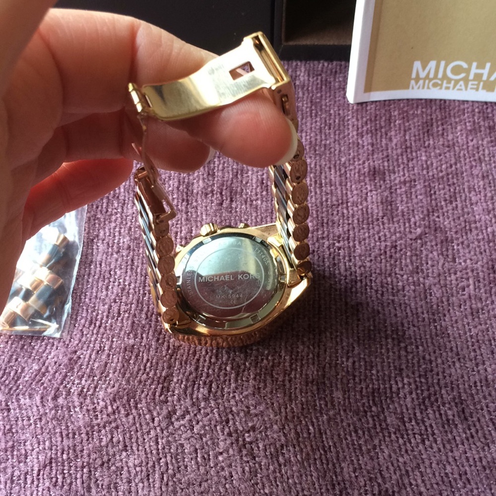 Michael Kors Rose Gold Boyfriend Watch - Picture 4 of 6